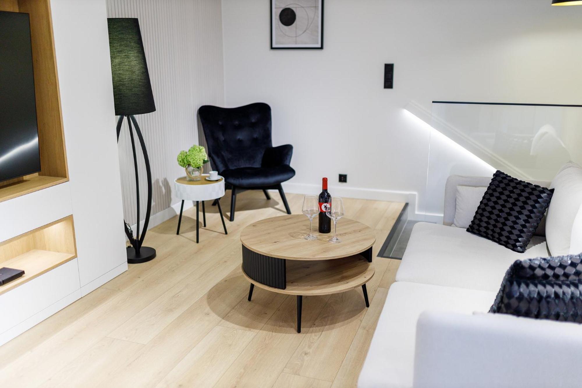 Apartment Grand House *